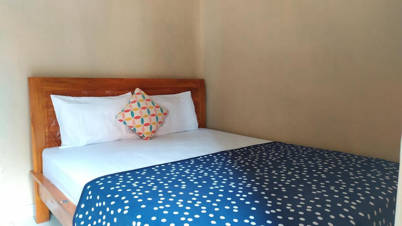 קרימונג'אווה Asta Homestay מראה חיצוני תמונה