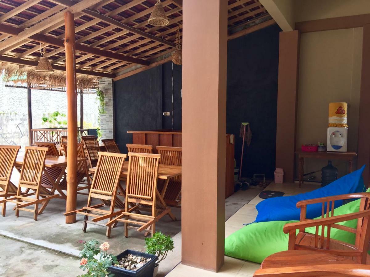 קרימונג'אווה Asta Homestay מראה חיצוני תמונה